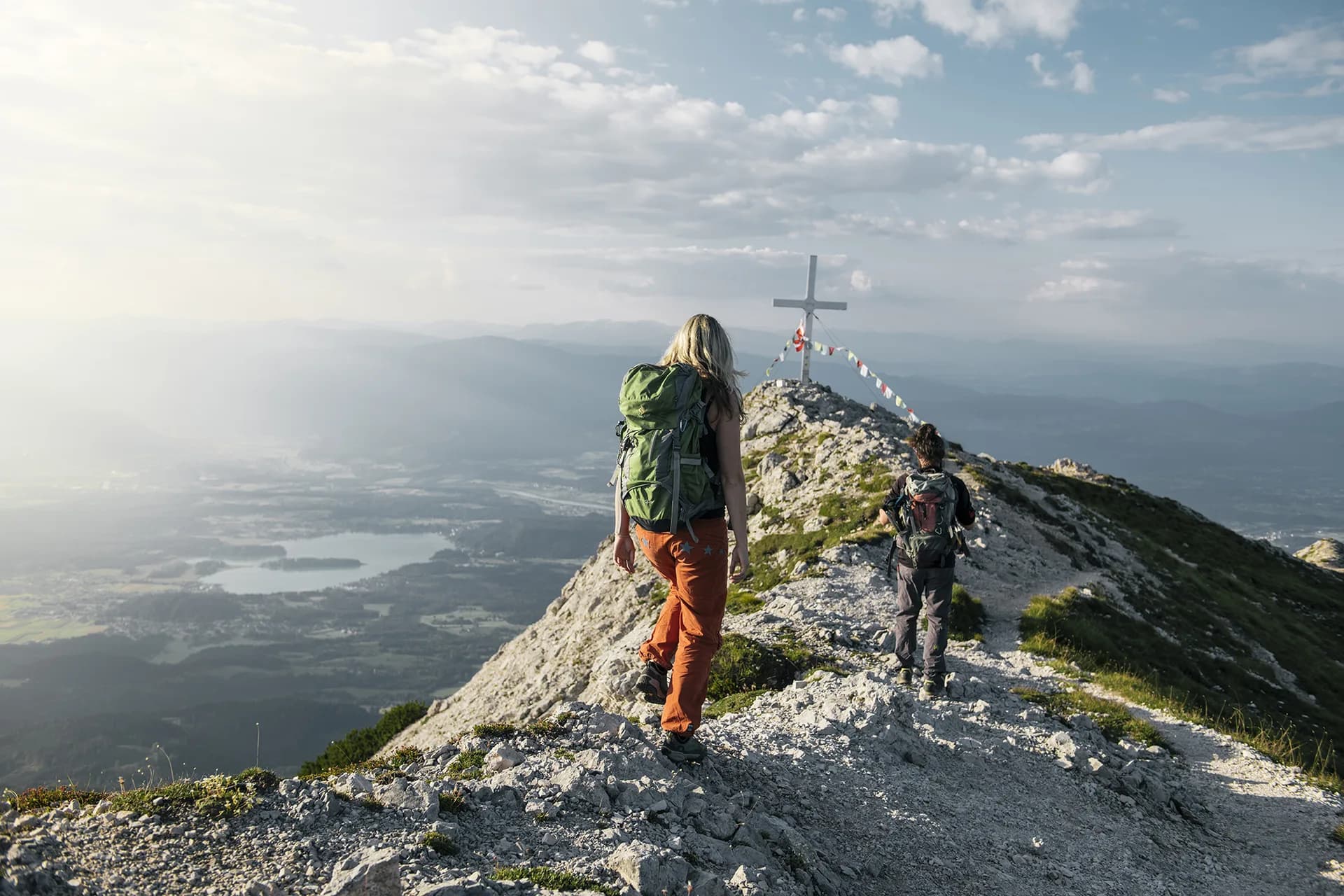 Wanderung am Mittagskogel mit Blick auf den Faaker See